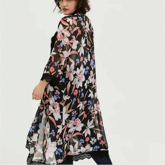 Torrid crocheted lace trimmed floral Chiffon kimono duster plus size 1X 2X - Picture 2 of 13